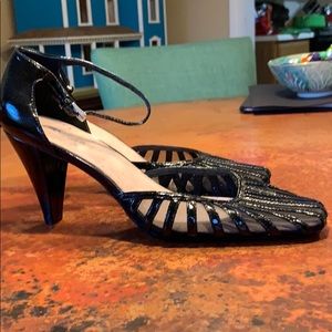 Aerosoles, size 10 black heel.